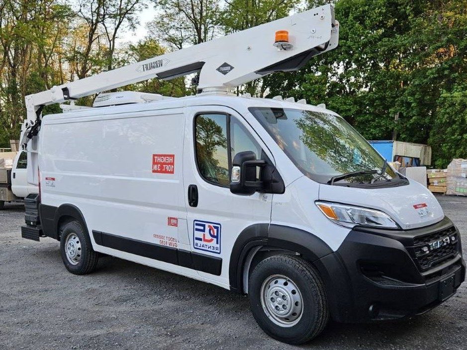 2023 Ram3500 Van Versalift Vantel29ne vin_57609