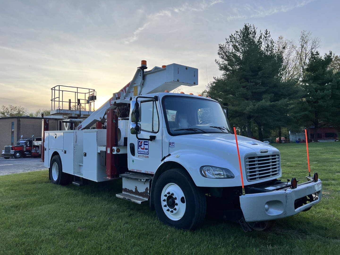 2014 Freightliner M2 Elliot g40rail