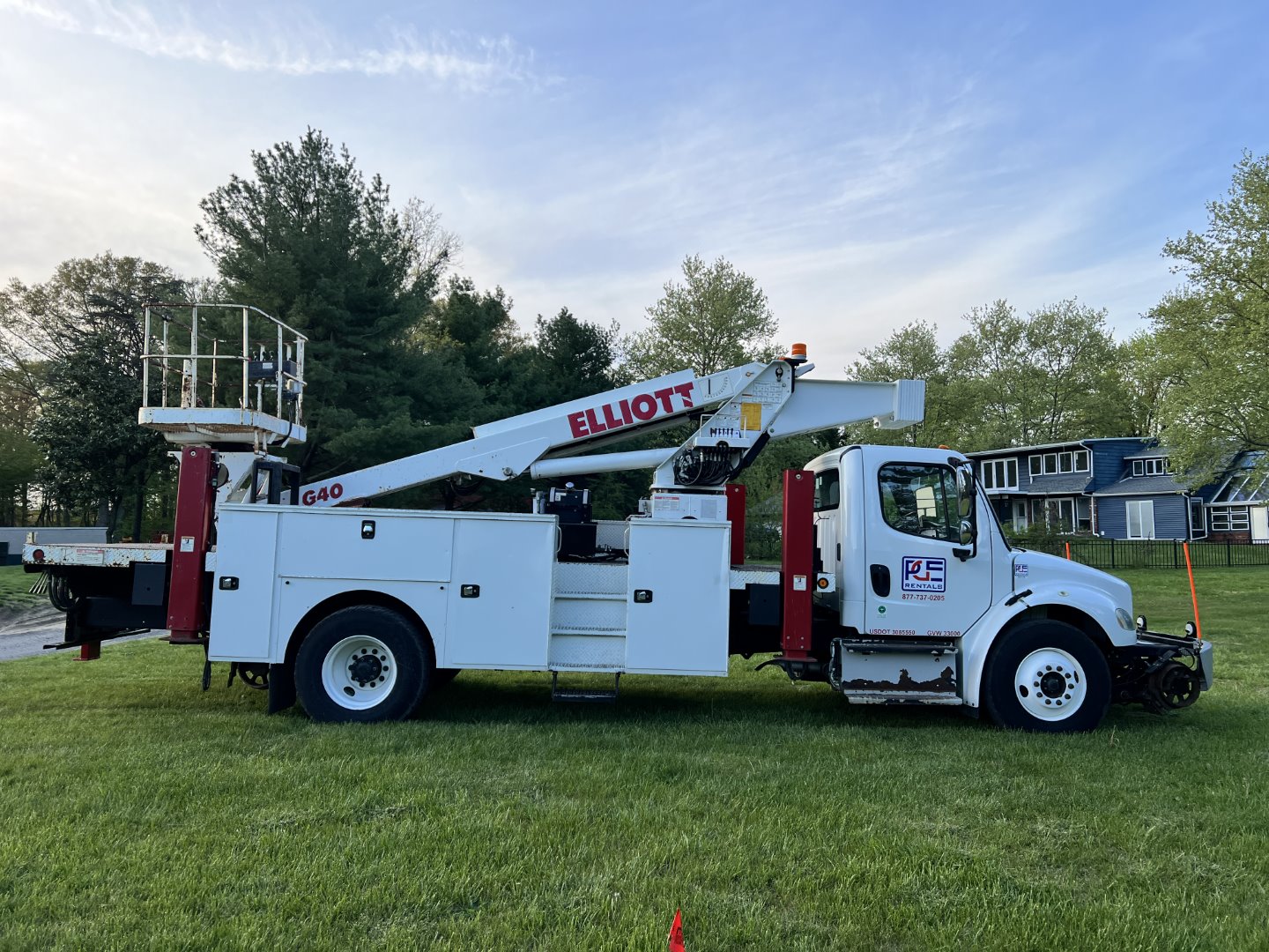 2014 Freightliner M2 Elliot g40rail