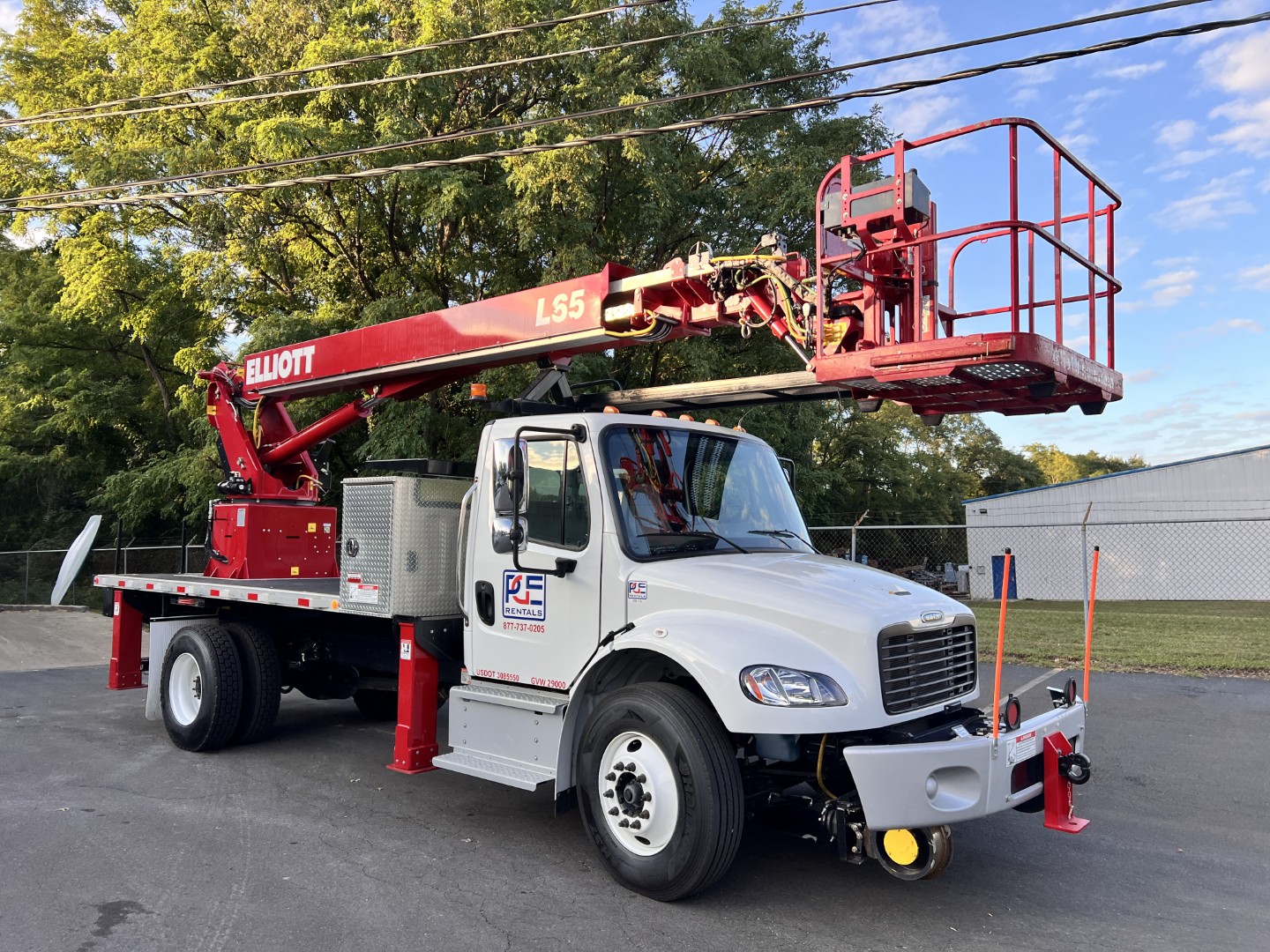Bucket Truck